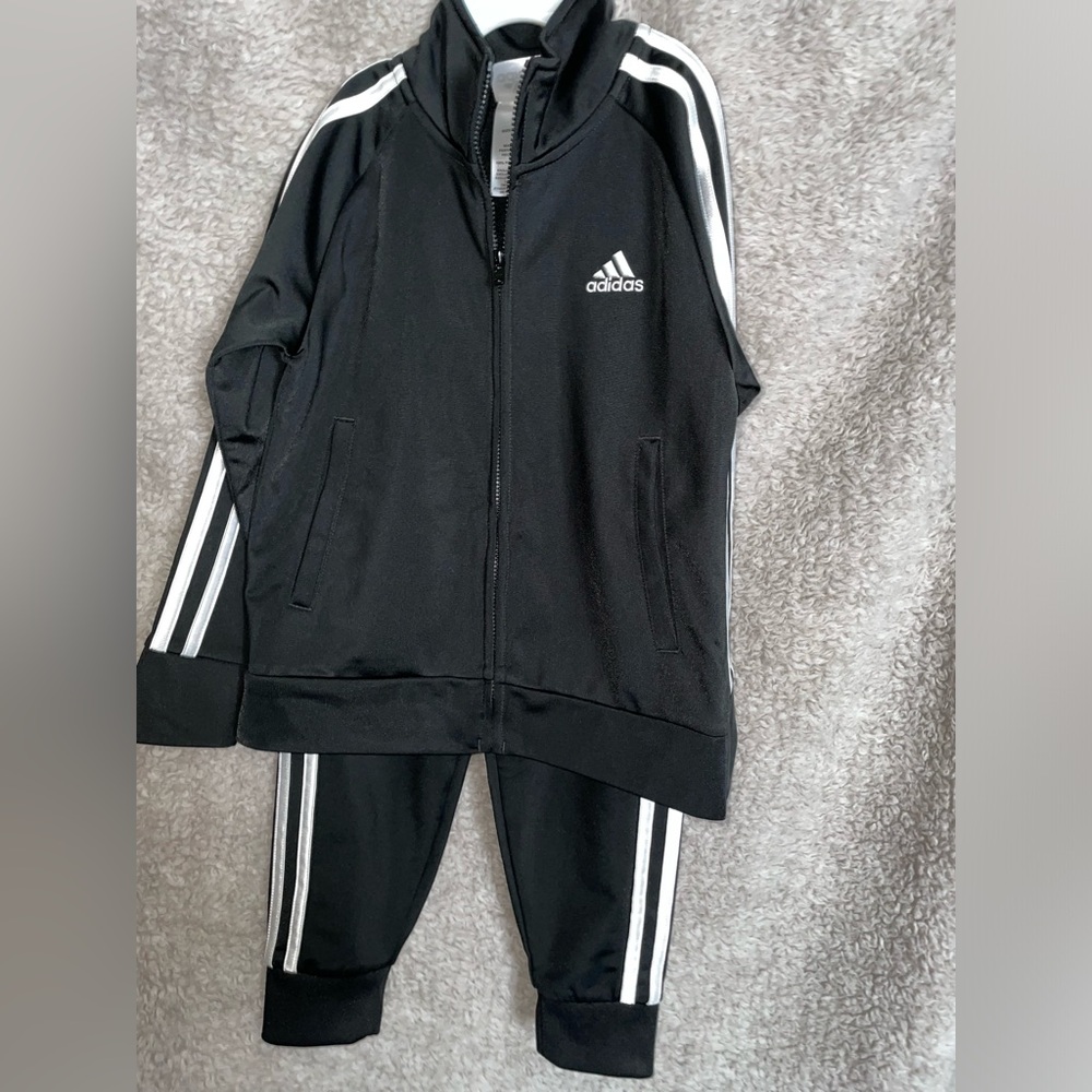 4T -2pc Adidas Toddler Boys track suit